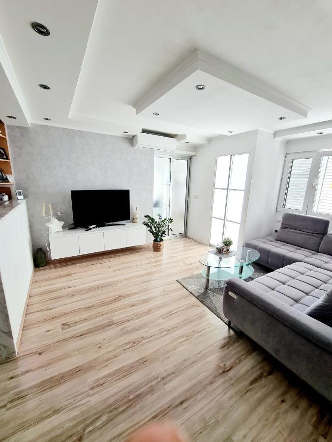 Apartment Mirjana Makarska Exteriör bild