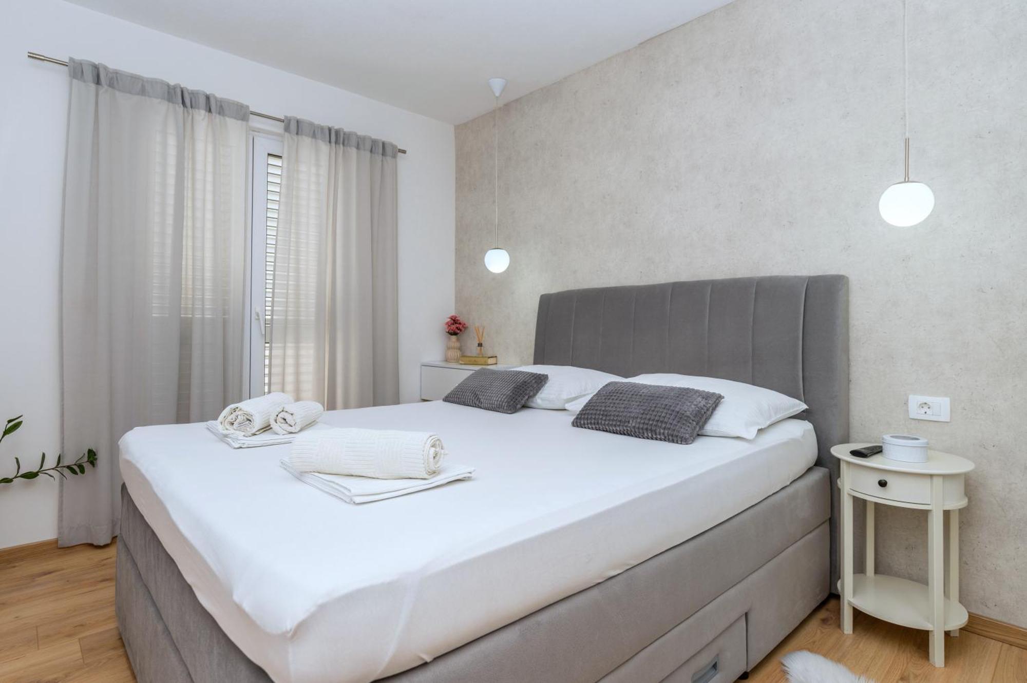 Apartment Mirjana Makarska Exteriör bild